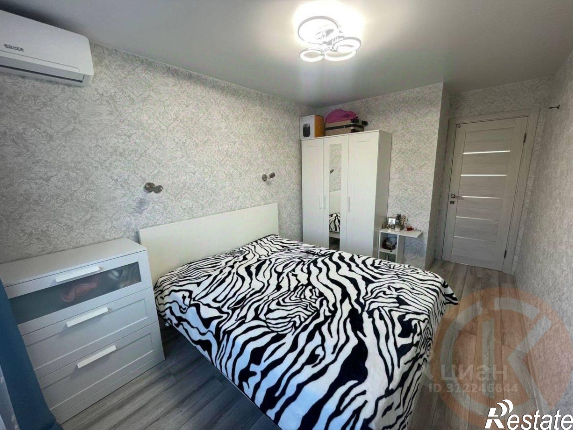 Купить квартиру за 10 350 000 рублей на улица Демышева, 156