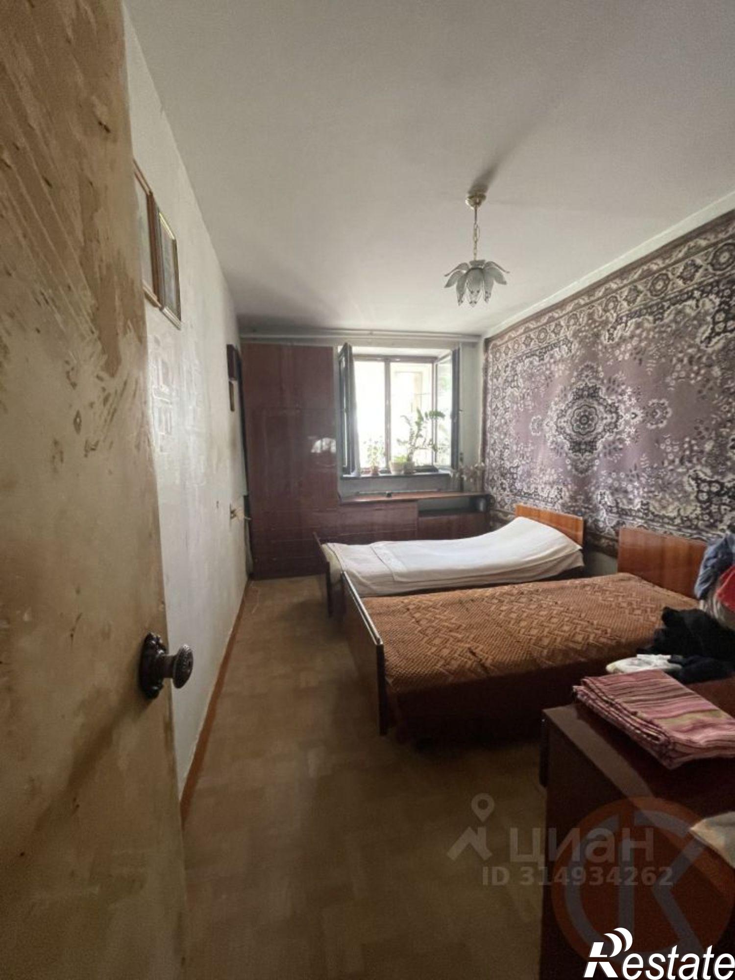 Купить квартиру за 10 000 000 рублей на улица 60-летия Октября, 18А