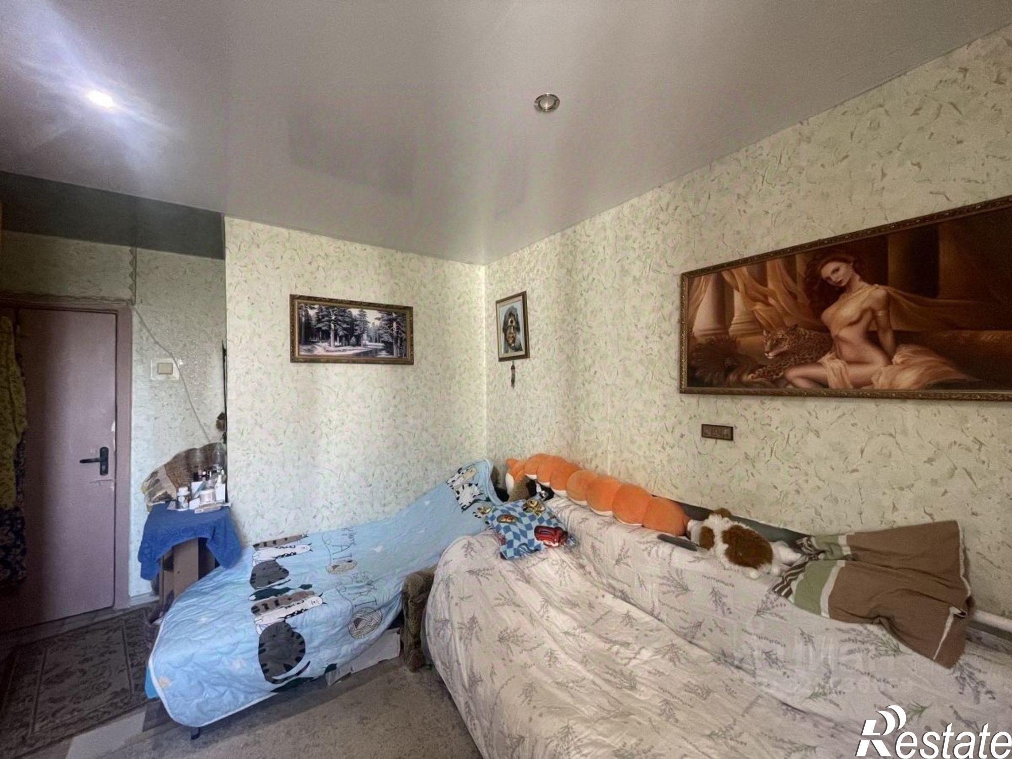 Купить комнату за 2 150 000 рублей на ул им.Конституции, 32