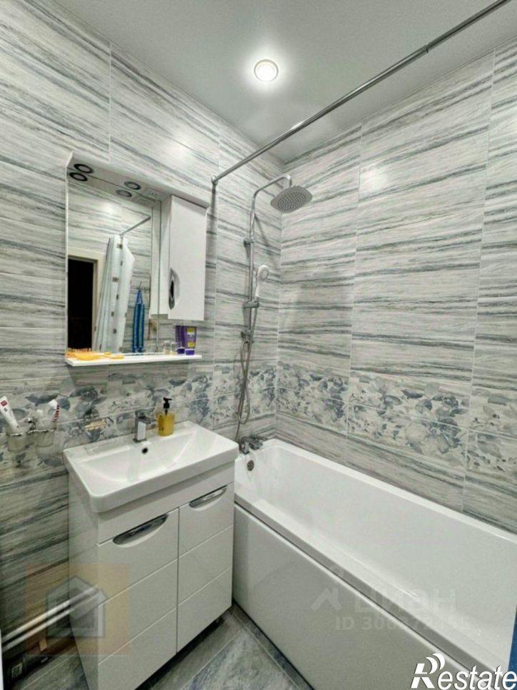 2-комн квартира улица 60 лет ВЛКСМ, 31 к4,  д. 31 к4