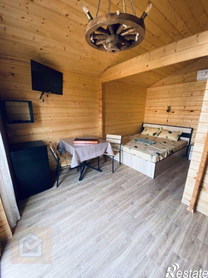 Отдельное здание ул Аллея Дружбы, 42,  д. 42