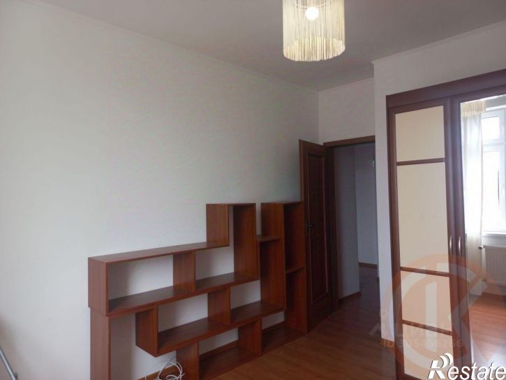 4-комн квартира ул Демышева, 123,  д. 123