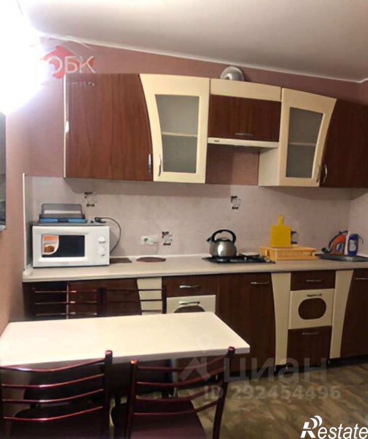 5-комн квартира улица 13-го Ноября, 12,  д. 12