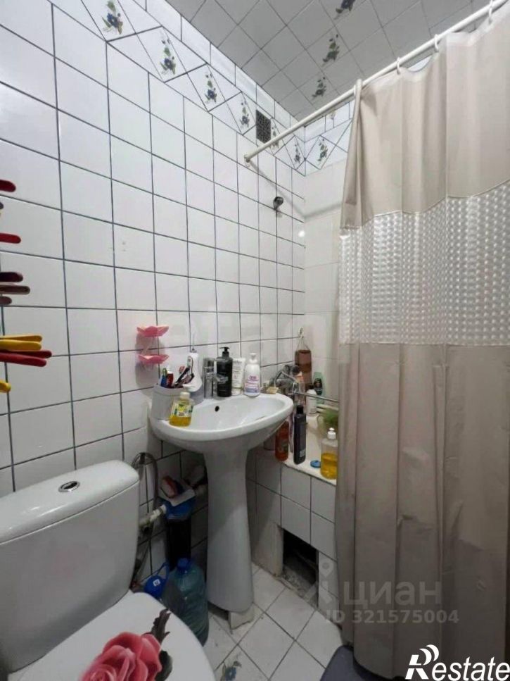 3-комн квартира ул имени Белогубца, 37,  д. 37