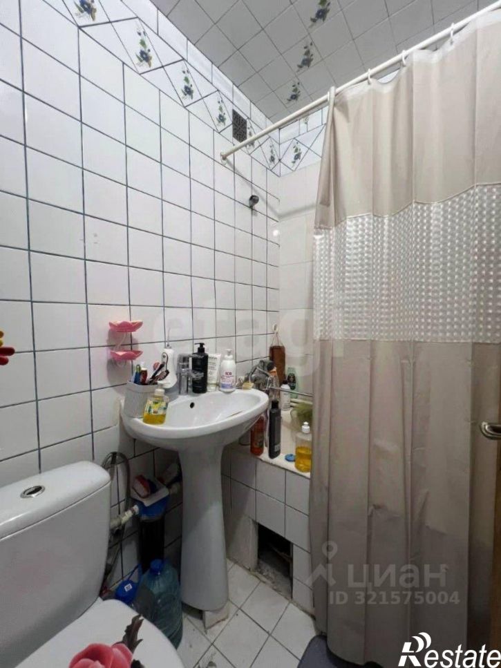 3-комн квартира ул имени Белогубца, 37,  д. 37