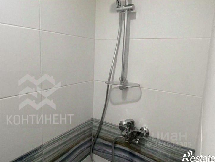 4-комн квартира проспект Победы, 33,  д. 33