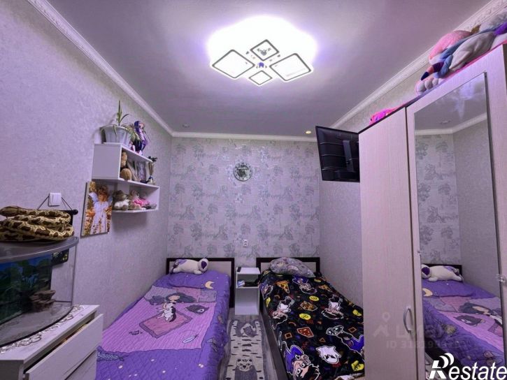 3-комн квартира ул Демышева, 8,  д. 8