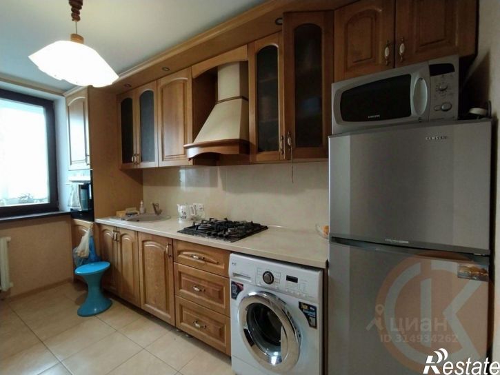 4-комн квартира улица 60-летия Октября, 18А,  д. 18А