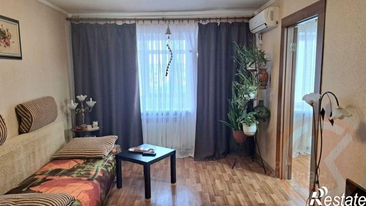 3-комн квартира проспект Победы, 27,  д. 27