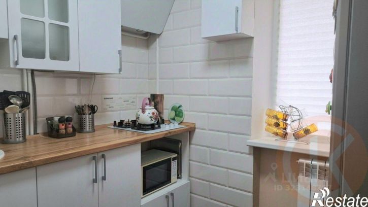 3-комн квартира проспект Победы, 27,  д. 27