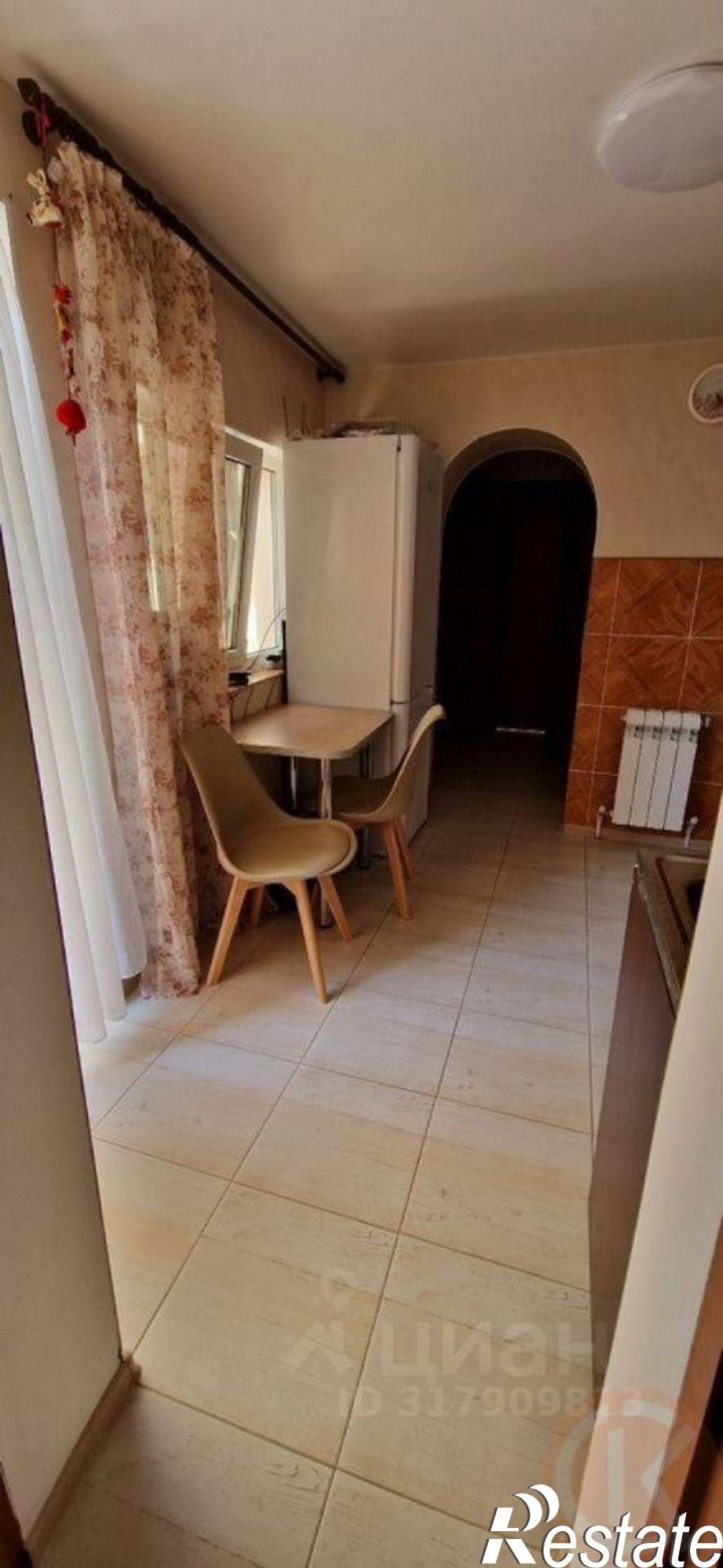 3-комн квартира ул Толстого, 8,  д. 8