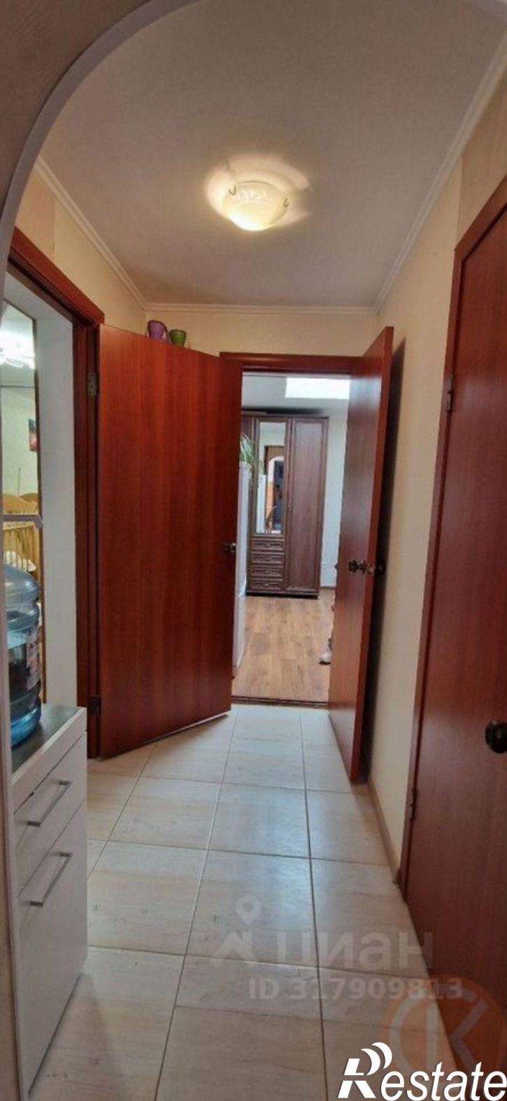 3-комн квартира ул Толстого, 8,  д. 8