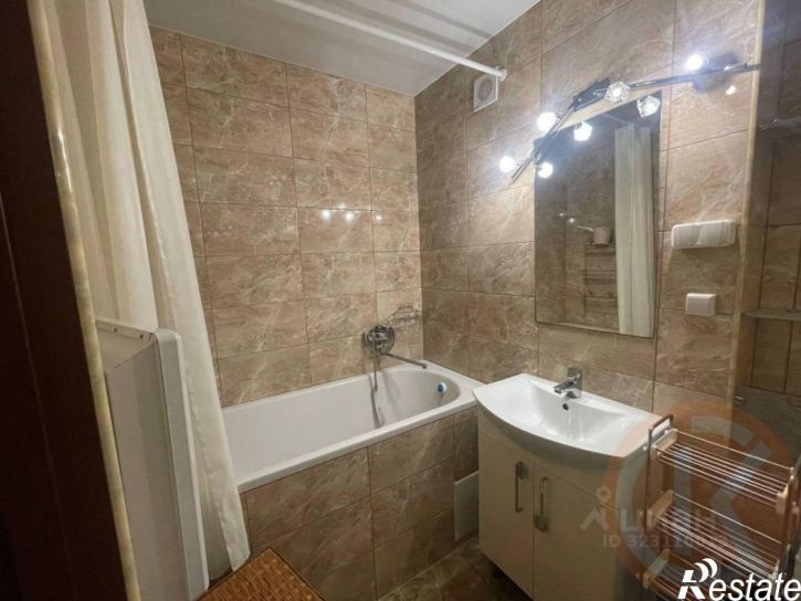 2-комн квартира улица Конституции, 7,  д. 7