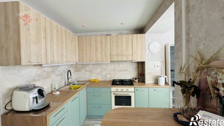 3-комн квартира улица Демышева, 156,  д. 156