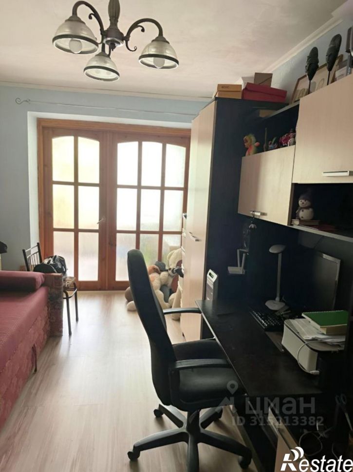 4-комн квартира ул Демышева, 156,  д. 156