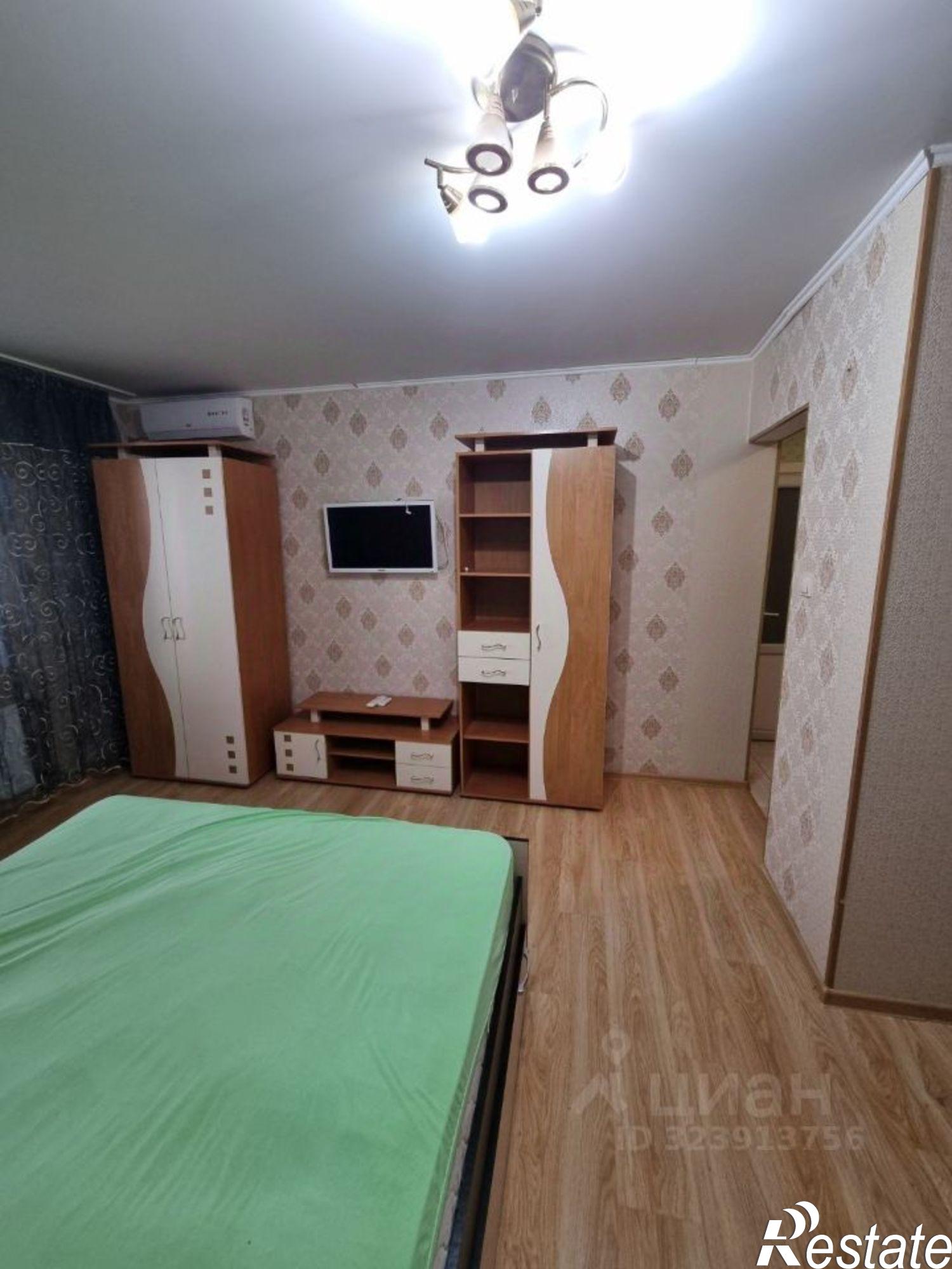 Сдать квартиру за 23 000 рублей на ул им.9-го Мая, 142б