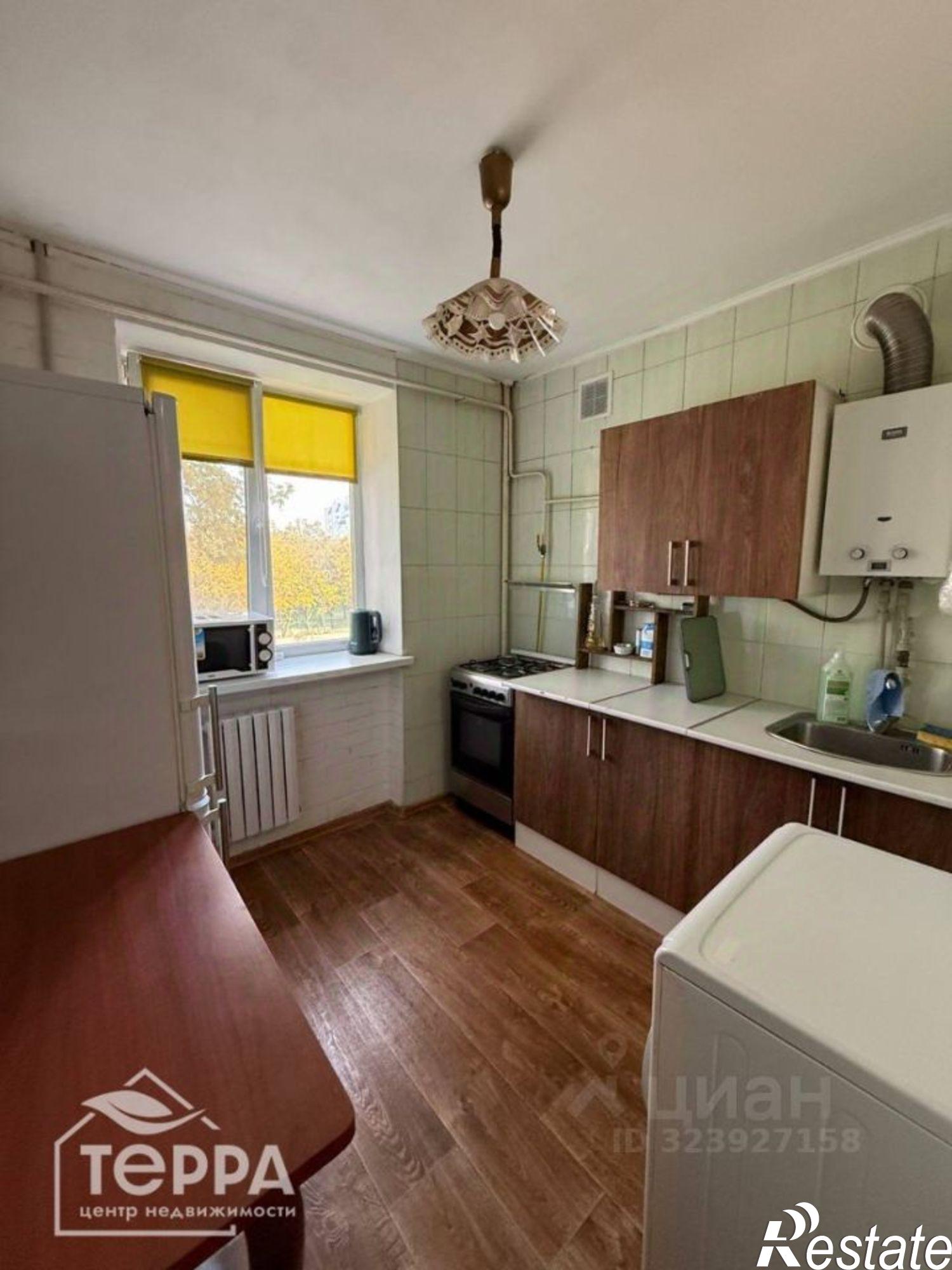 Купить квартиру за 8 000 000 рублей на Евпатория г., Победы пр-кт., 13