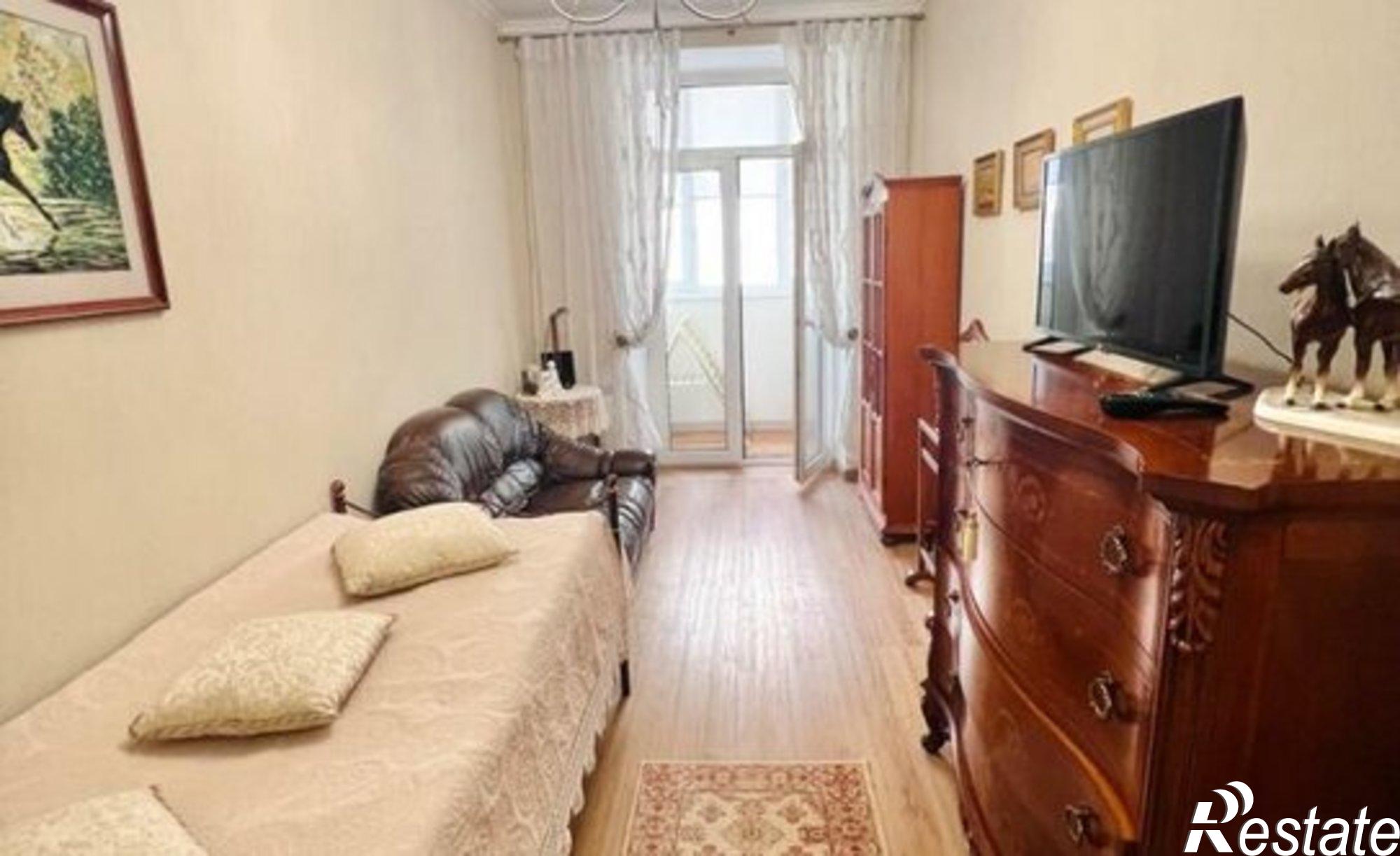 Купить квартиру за 19 000 000 рублей на ул 13 Ноября, 81