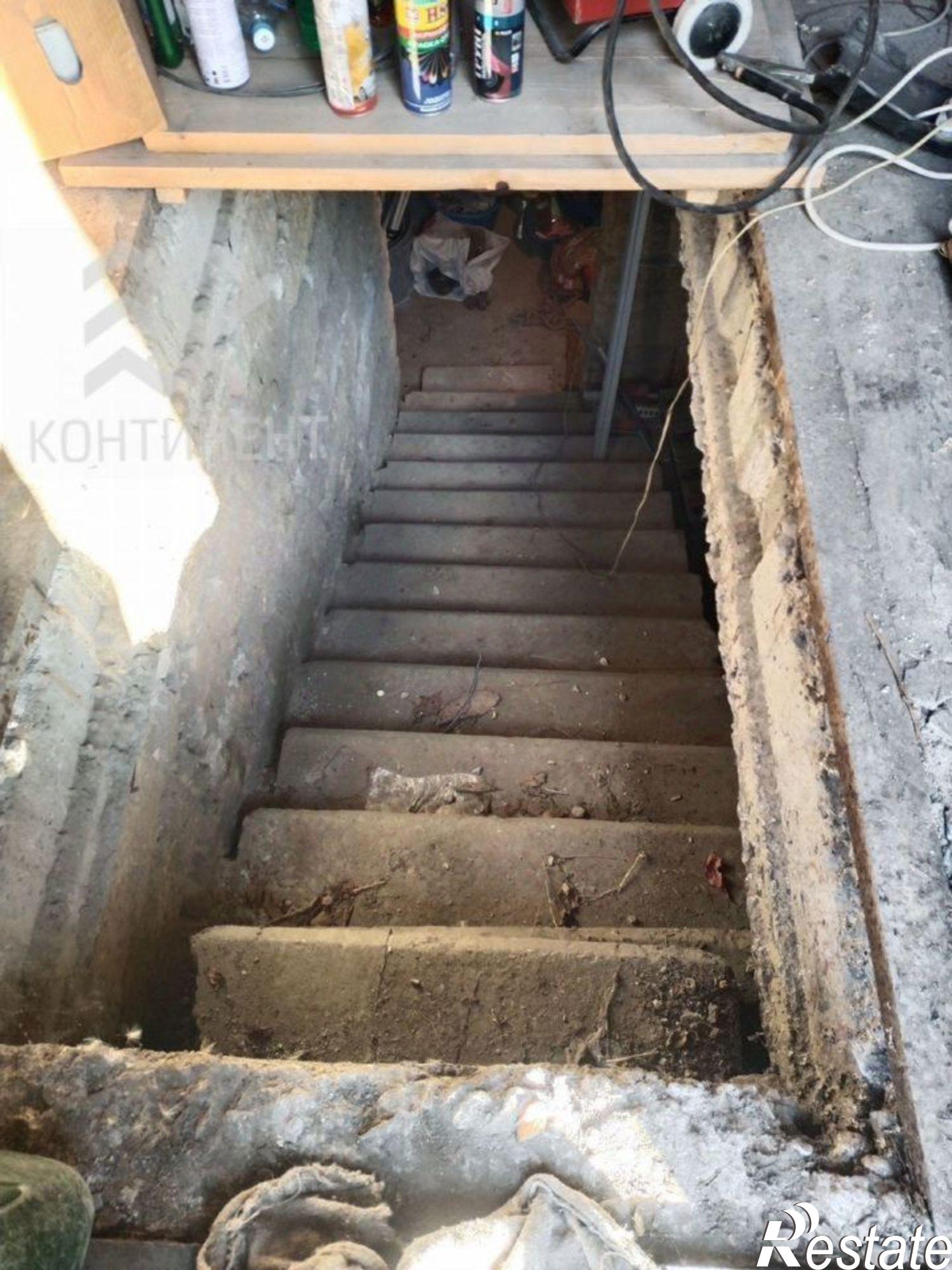 Купить гараж, место в паркинге за 1 000 020 рублей на улица Строителей, 5А