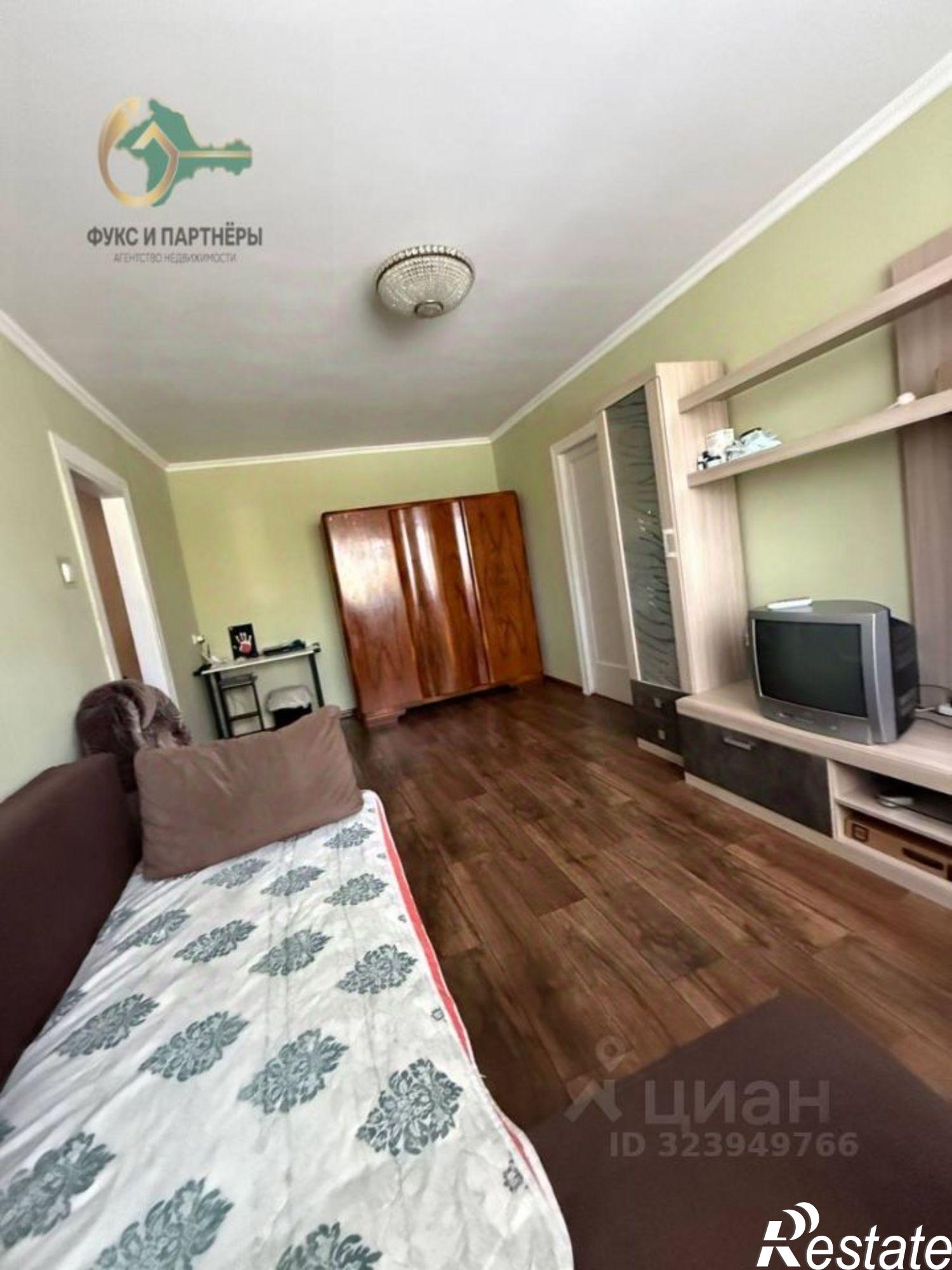 Купить квартиру за 8 000 000 рублей на Евпатория г., Победы пр-кт., 13