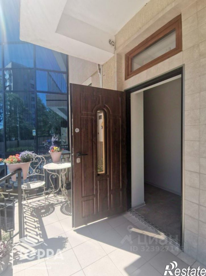 2-комн квартира улица Полупанова, 27А,  д. 27А