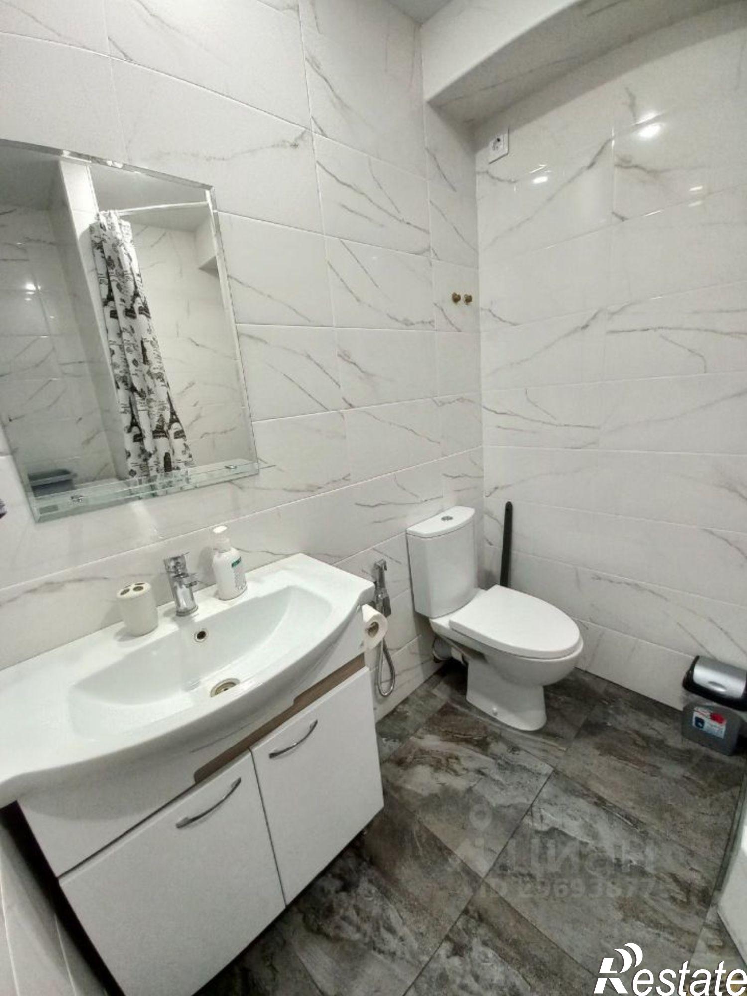 Сдать квартиру за 35 000 рублей на ул Кирова, 13а