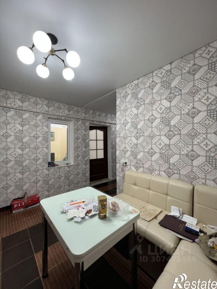 3-комн квартира улица Демышева, 99,  д. 99