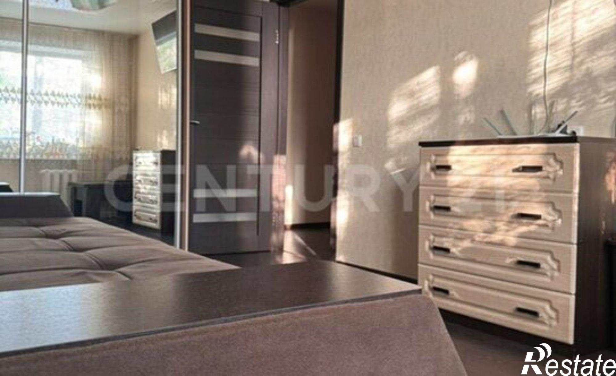 Купить квартиру за 8 300 000 рублей на Интернациональная улица, 121