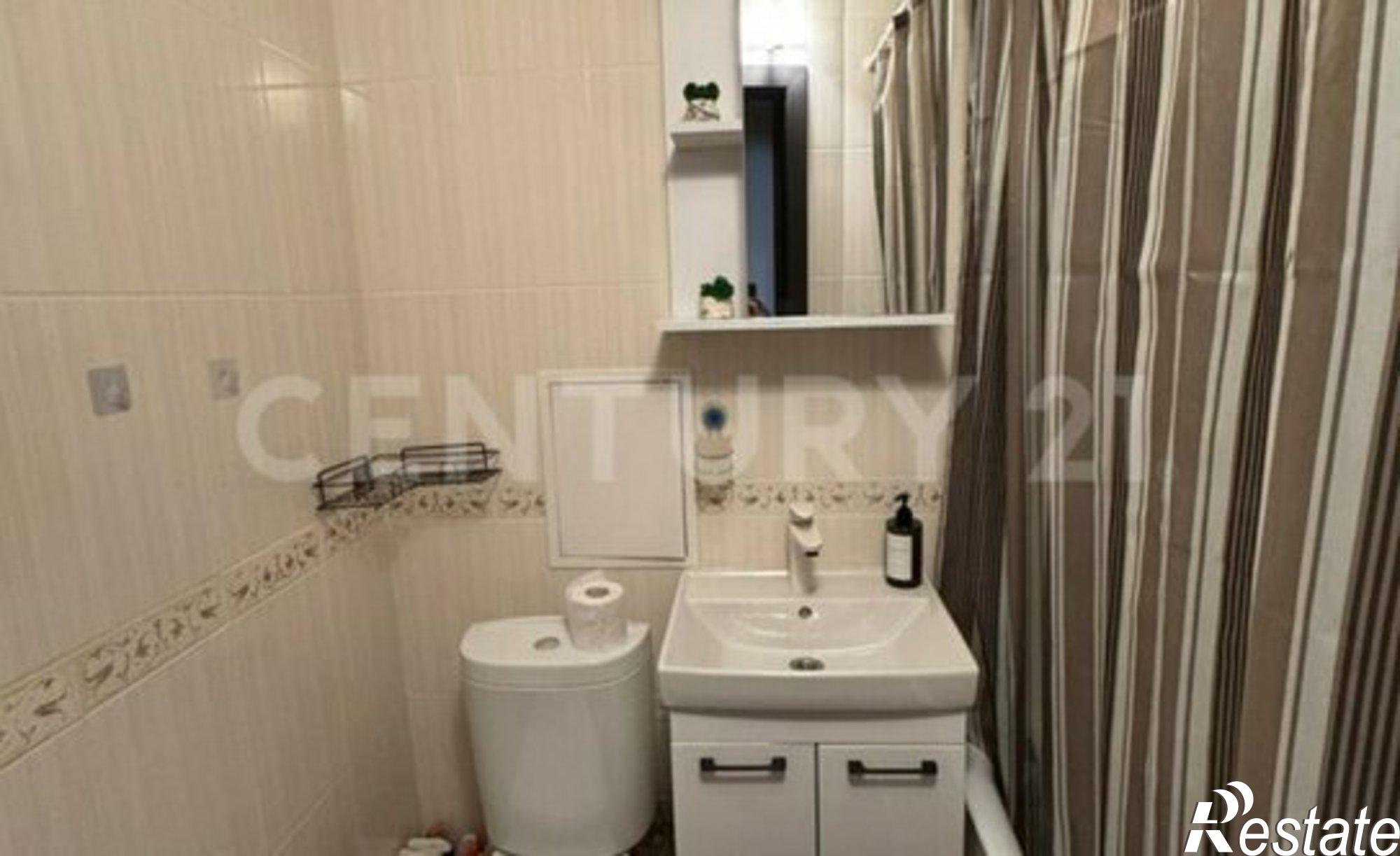 Купить квартиру за 8 300 000 рублей на Интернациональная улица, 121