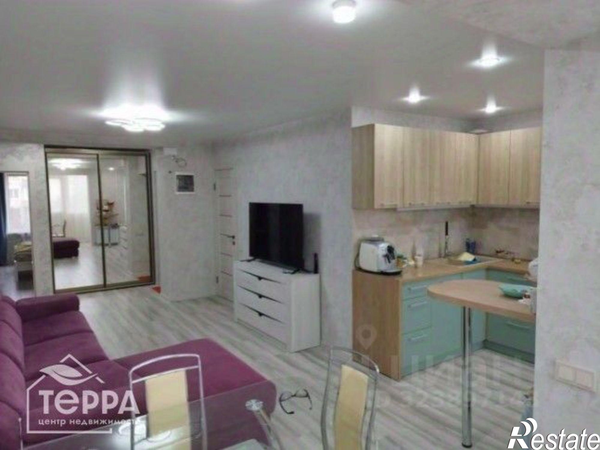 Купить квартиру за 10 410 000 рублей на ул Демышева, 156