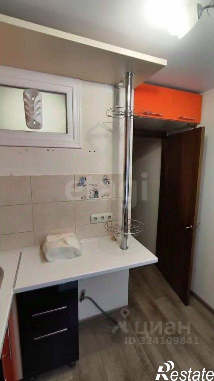 3-комн квартира пр-кт Победы, 20,  д. 20