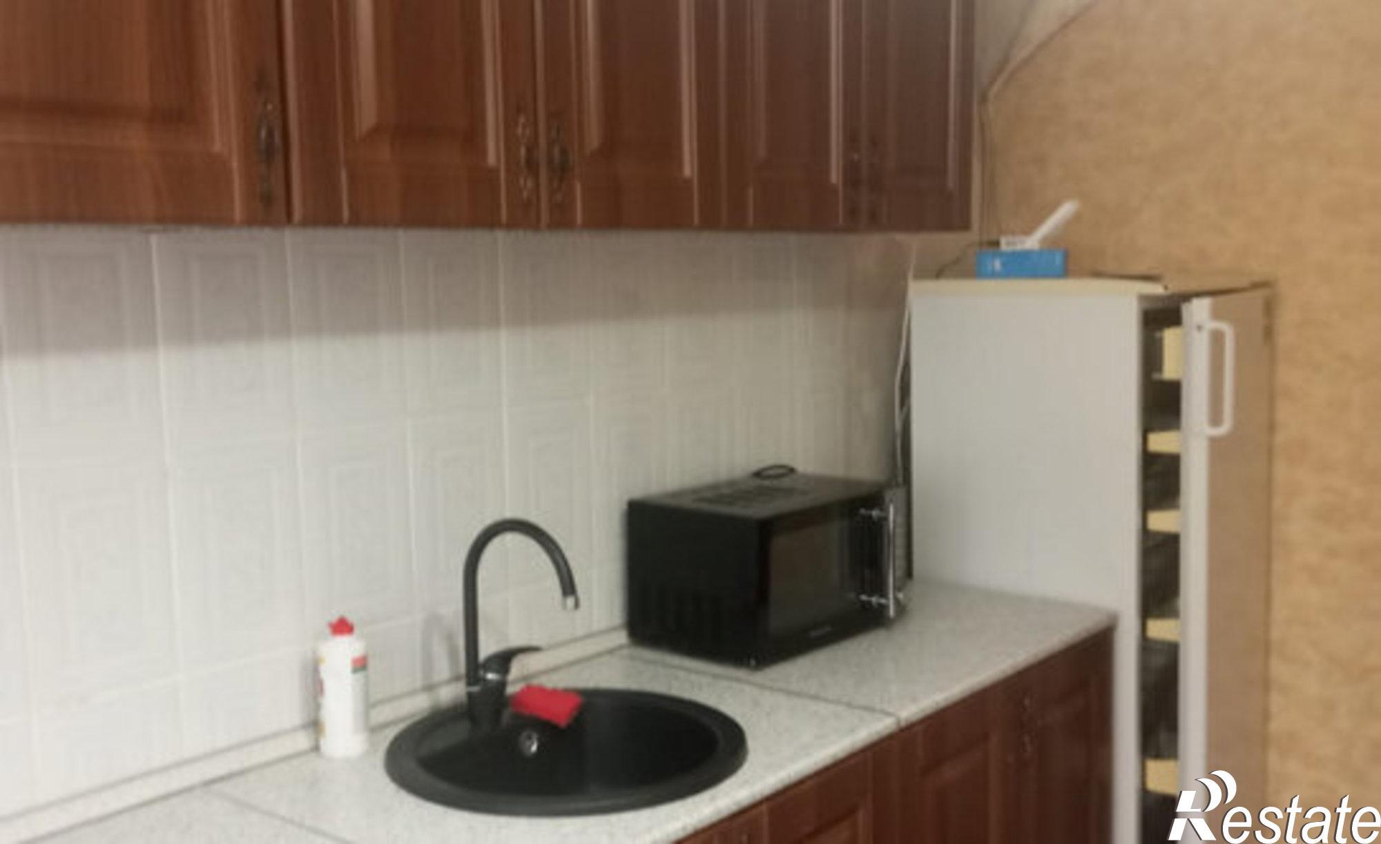 Купить квартиру за 10 000 000 рублей на ул им.60-летия Октября, 22а