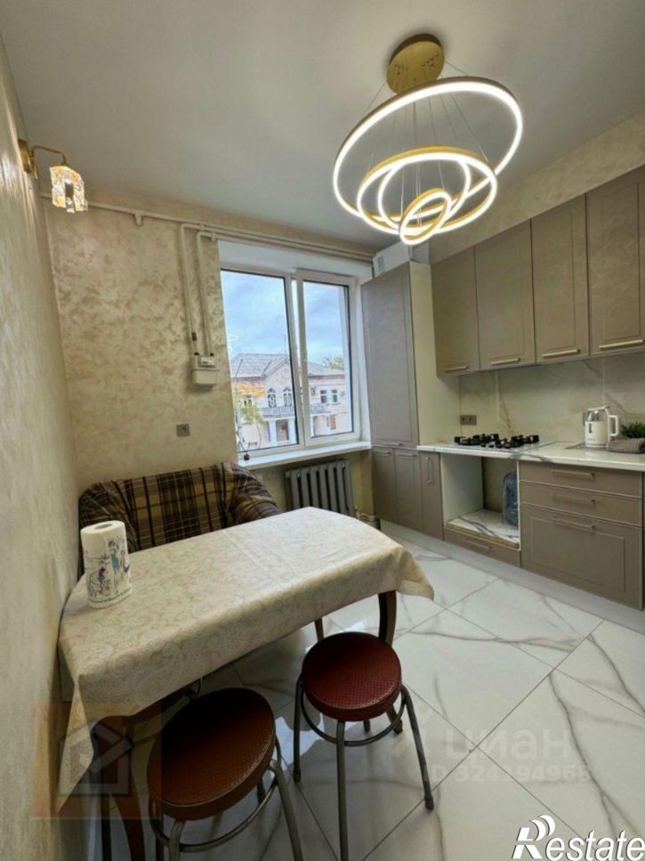 2-комн квартира Интернациональная улица, 81,  д. 81