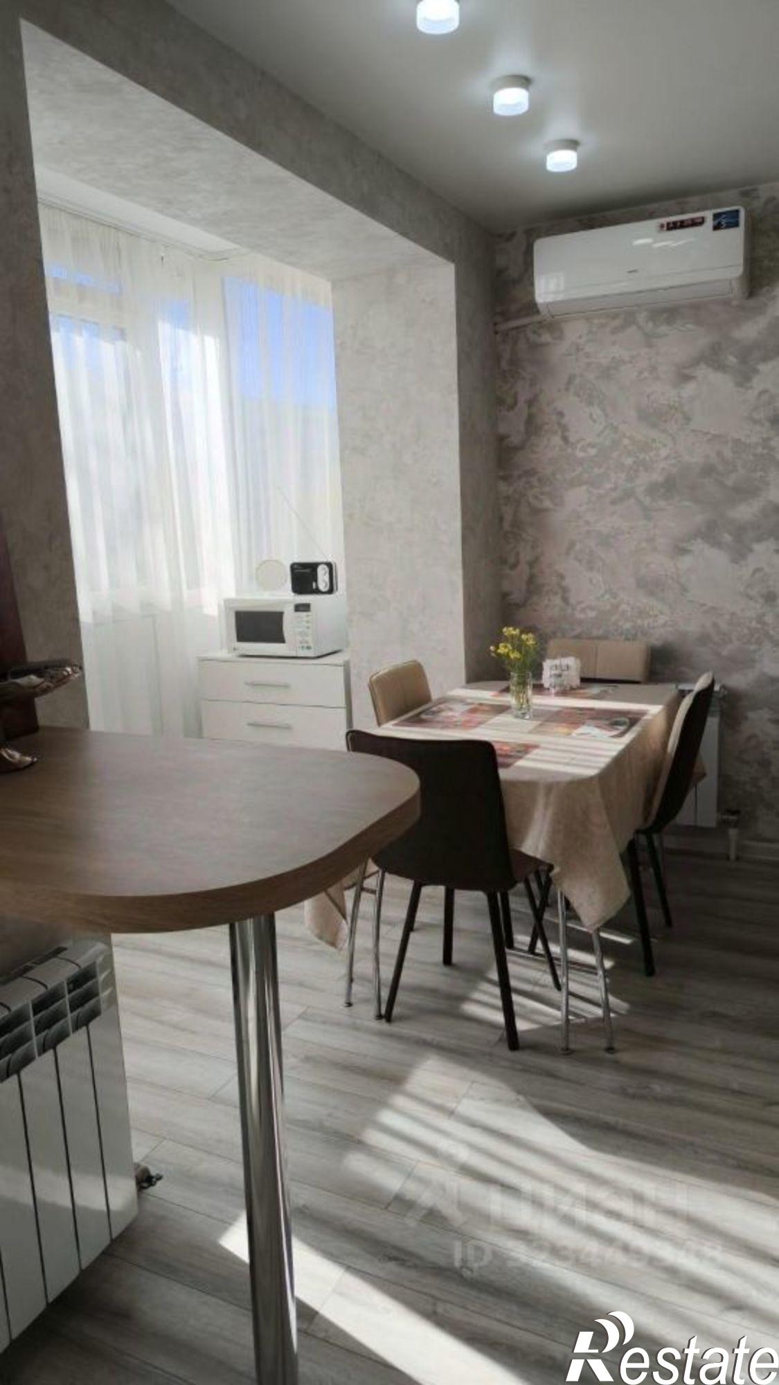 Купить квартиру за 10 190 000 рублей на улица Демышева, 156