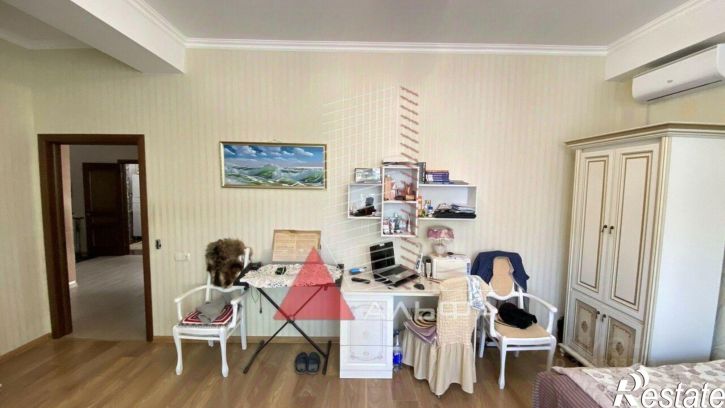 2-комн квартира улица Полупанова, 27А,  д. 27А