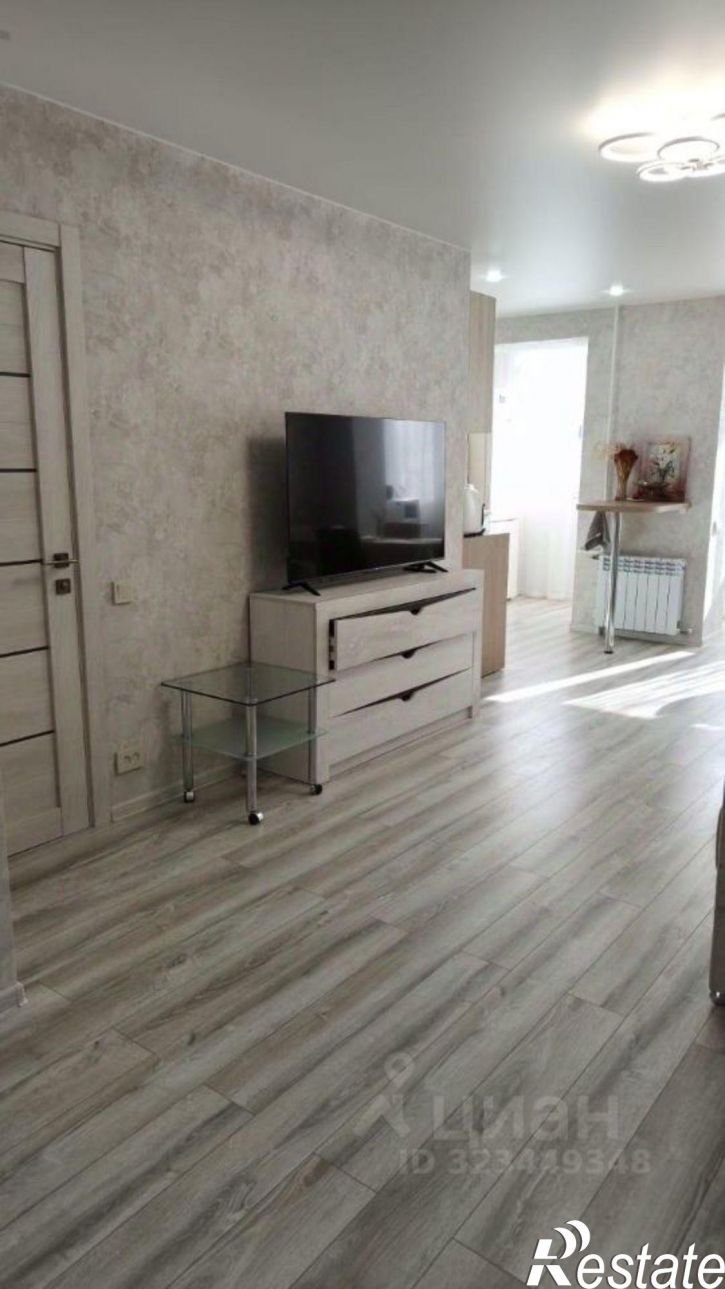 3-комн квартира улица Демышева, 156,  д. 156