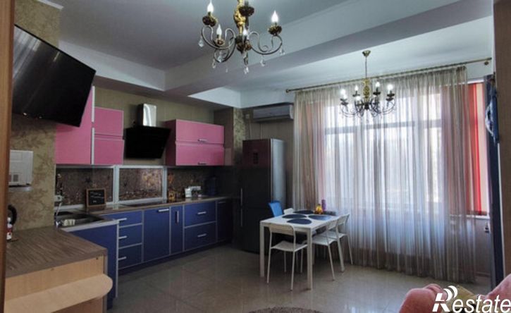 3-комн квартира улица Полупанова, 27А,  д. 27А