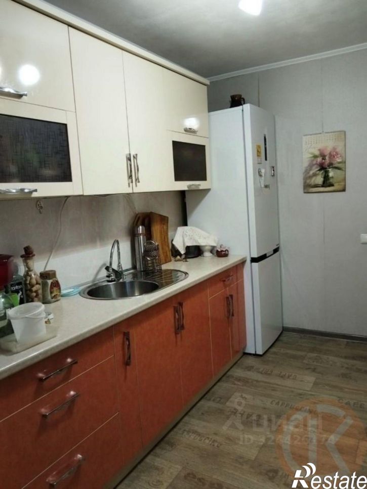 3-комн квартира проспект Победы, 45,  д. 45