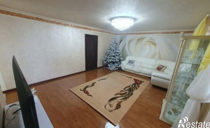 2-комн квартира пр-кт Победы, 63,  д. 63