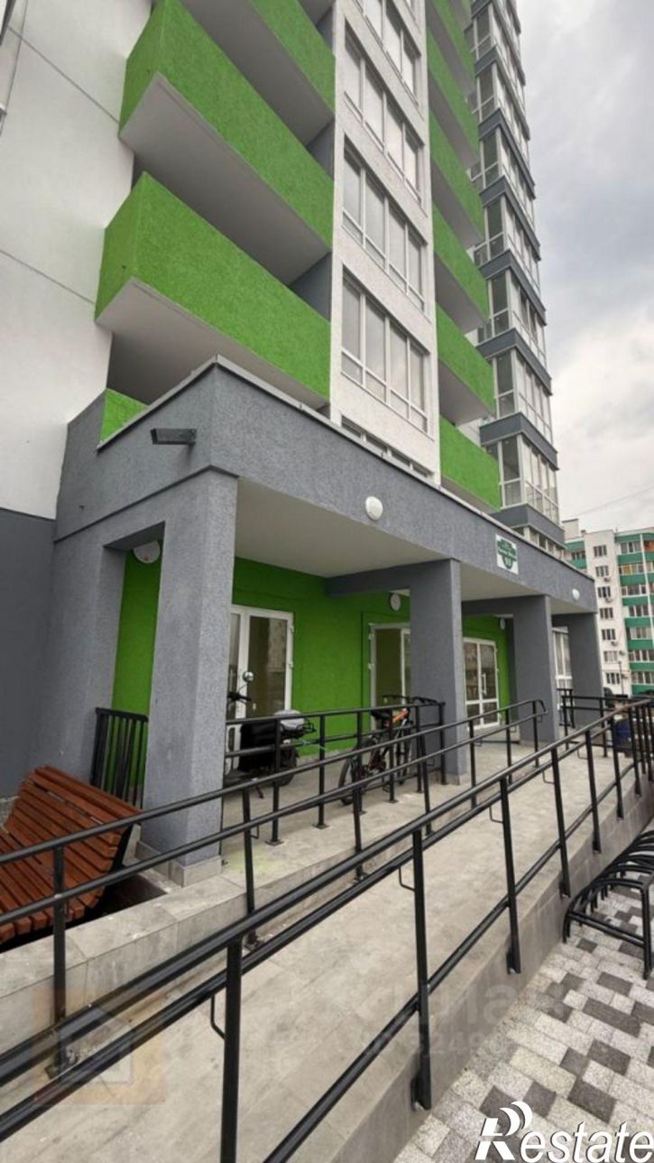 1-комн квартира проспект Победы, 93,  д. 93