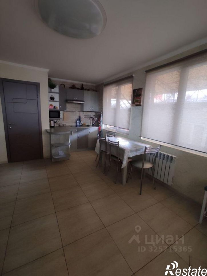2-комн квартира ул Короленко, 52,  д. 52
