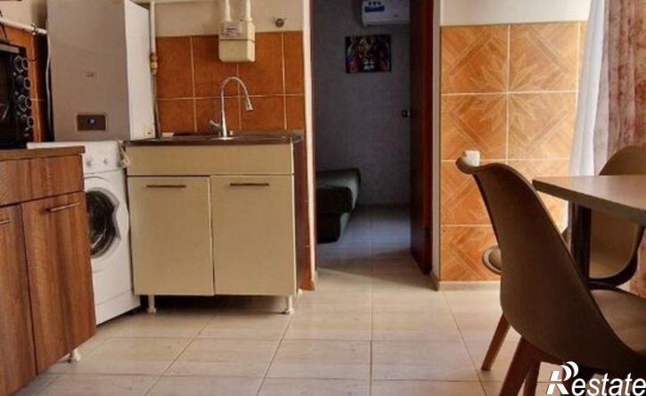 3-комн квартира ул Толстого, 8,  д. 8