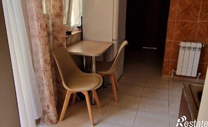 3-комн квартира ул Толстого, 8,  д. 8