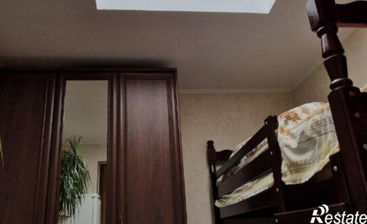 3-комн квартира ул Толстого, 8,  д. 8