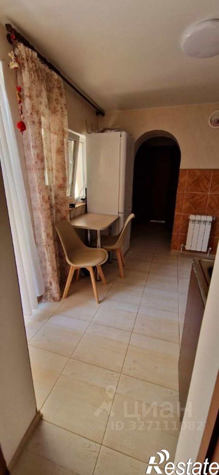 3-комн квартира ул Толстого, 8,  д. 8