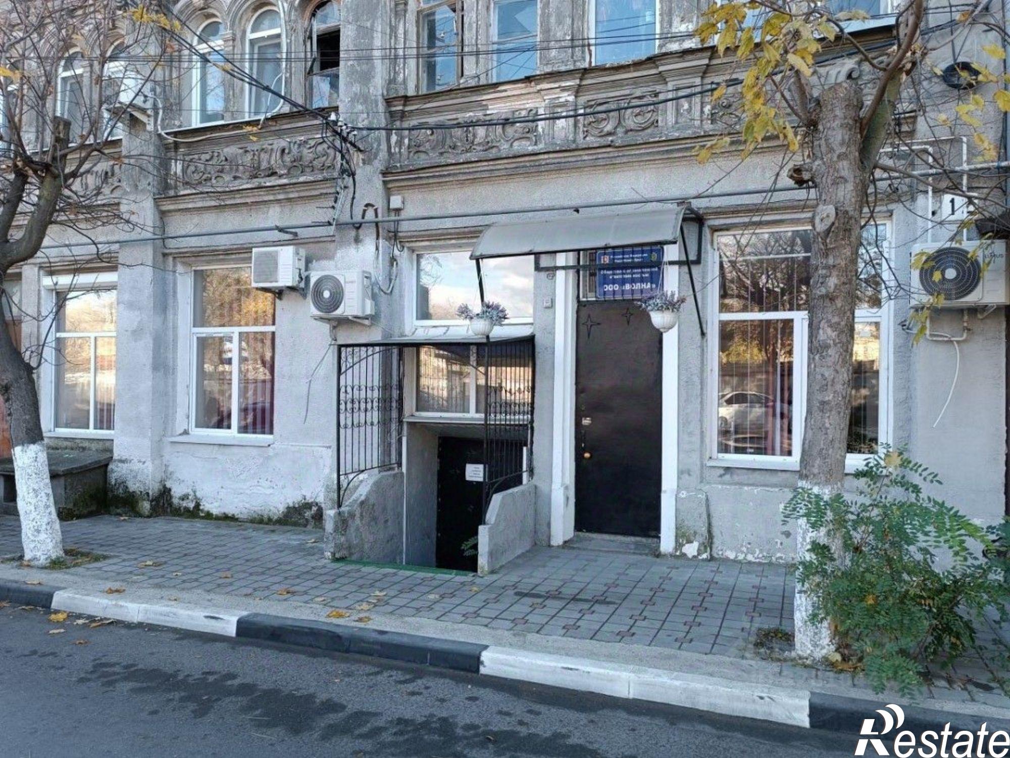 Купить офис, помещение под офис за 24 225 100 рублей на ул Матвеева, 10/17