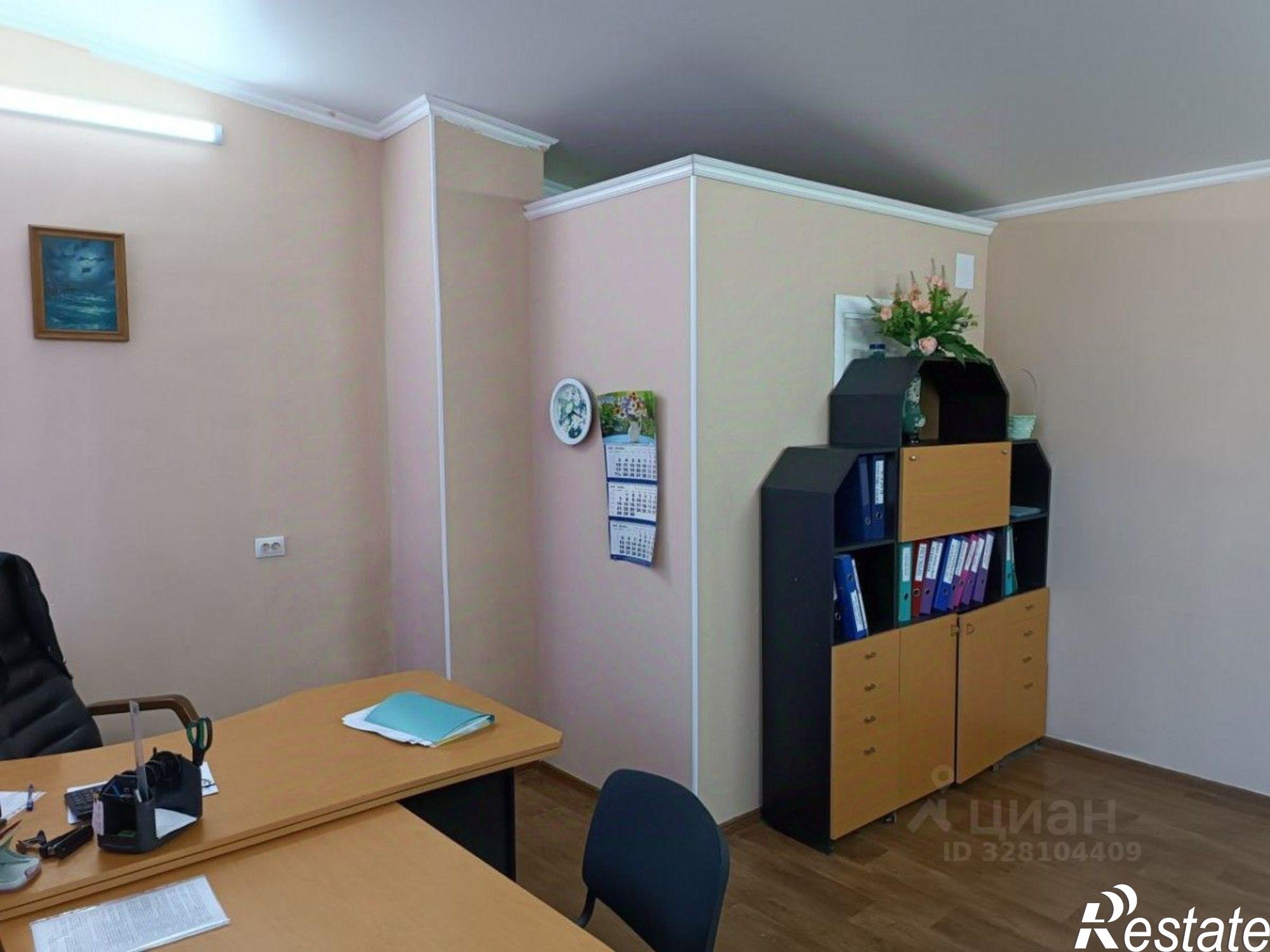 Купить офис, помещение под офис за 24 225 100 рублей на ул Матвеева, 10/17