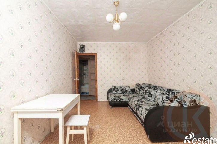 2-комн квартира улица Конституции, 32,  д. 32