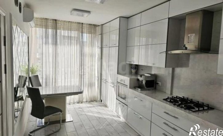 2-комн квартира пр-кт Победы, 85А,  д. 85А