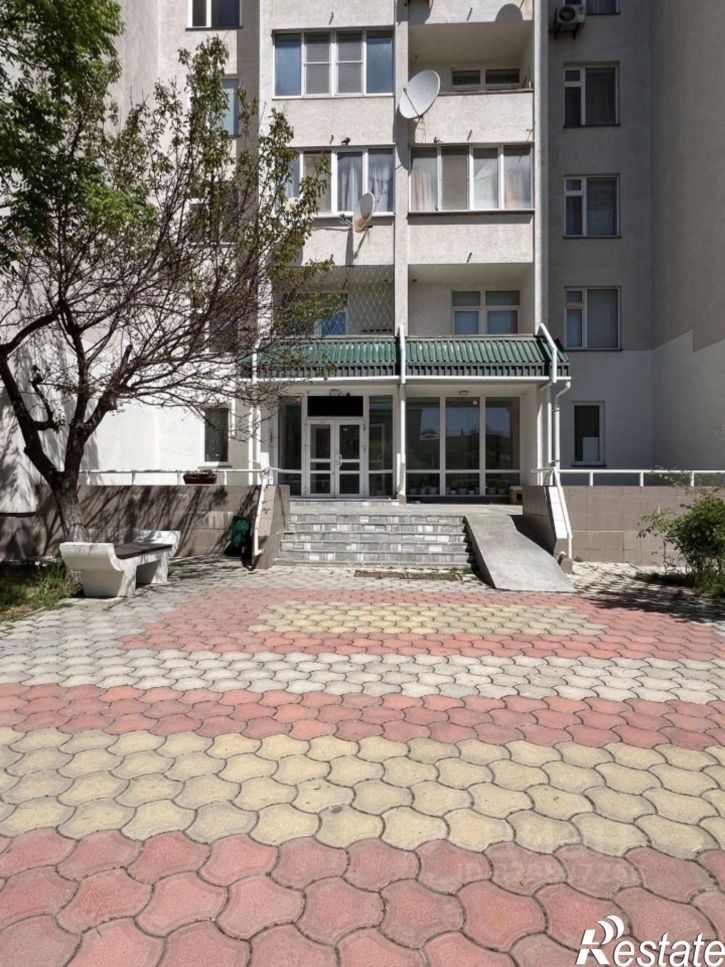 4-комн квартира улица Демышева, 99,  д. 99